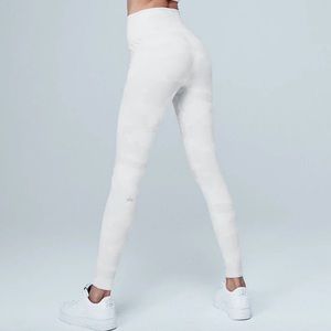 High Wasted Camo Vapor Legging